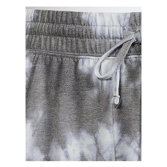 Terra & Sky Women's Plus Size High Waist Knit Shorts, - Picture 5 of 5